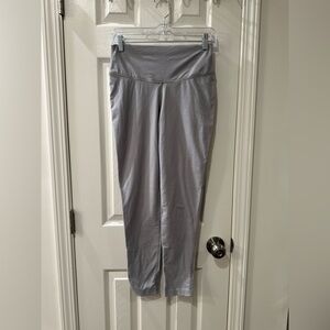 UFC Core 27" Leggings in the color Fogged Grey